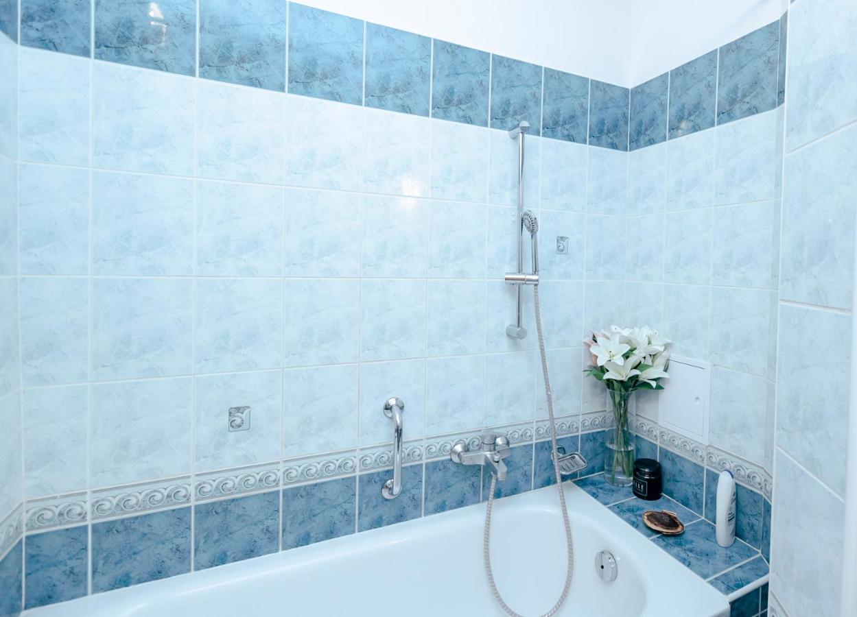 Wilcza 3 Blue - 260 Metrow Od Ambasady Usa - Better Rental 华沙 外观 照片